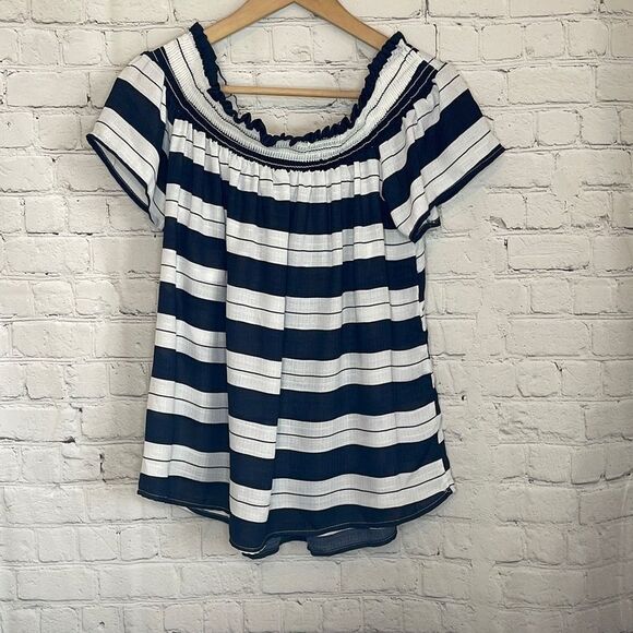 Hailey & Co Navy Blue and White Striped Cold Shoulder Short Sleeve Blouse Rayon - Picture 1 of 4